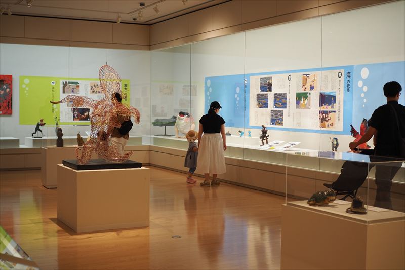 柳田國男生誕150周年記念。妖怪美術館×福崎町コラボ展「現代の妖怪談義」が小豆島で開催中