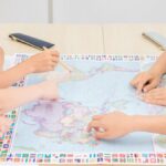 見直しは、毎月ご負担いただく利用者負担金のみを対象として行います。延長に係る利用者負担金、おやつ代及び傷害保険料については、今回の見直しの対象外