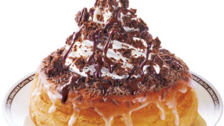 ショコラクッキーで深まる贅沢な味わい。コメダ珈琲店×クラブハリエ「ショコラノワール」が再登場