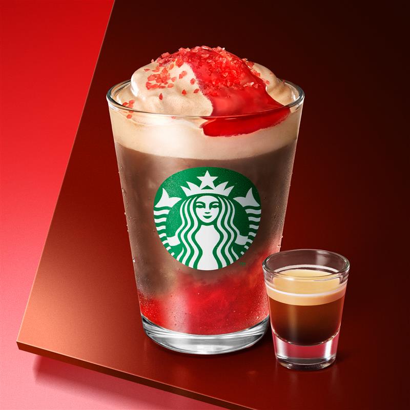 【スタバ】深みを纏うカカオ体験　『カカオ & ストロベリー ムース フラペチーノ®』などが登場