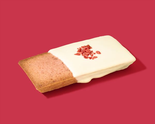 「ファミマの白をまとったいちご狩りⓇ」が1月6日から開催!ほっぺとろける白スイーツ全16種類大集結