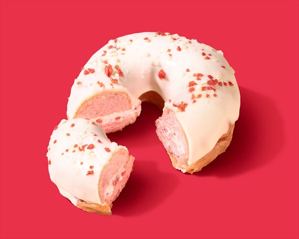 「ファミマの白をまとったいちご狩りⓇ」が1月6日から開催!ほっぺとろける白スイーツ全16種類大集結