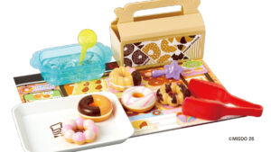 お湯と氷水で色がかわる不思議なおもちゃ。「かえちゃOh!!まほうのミスタードーナツ」が発売。