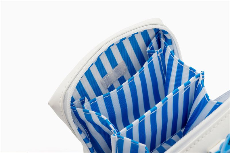 看板が“そのまんま”付録になった「LAWSON（ローソン）」公式ブック３種が２/27発売