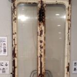 尼崎の街を駆け抜けた「喫茶店」が帰ってきた！昭和16年生まれの貴重な阪神電車「貫通扉」を公開中