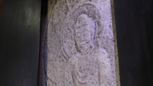 第5回 加西風土記の里ウォークが開催。鎌倉時代の倉谷石棺仏を拝観│加西市