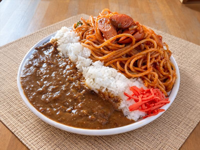 昼は喫茶店、夜はビストロ酒場「喫茶ラヴリ / YORU NO MARUMASA」がグランフェスタにオープン│姫路市