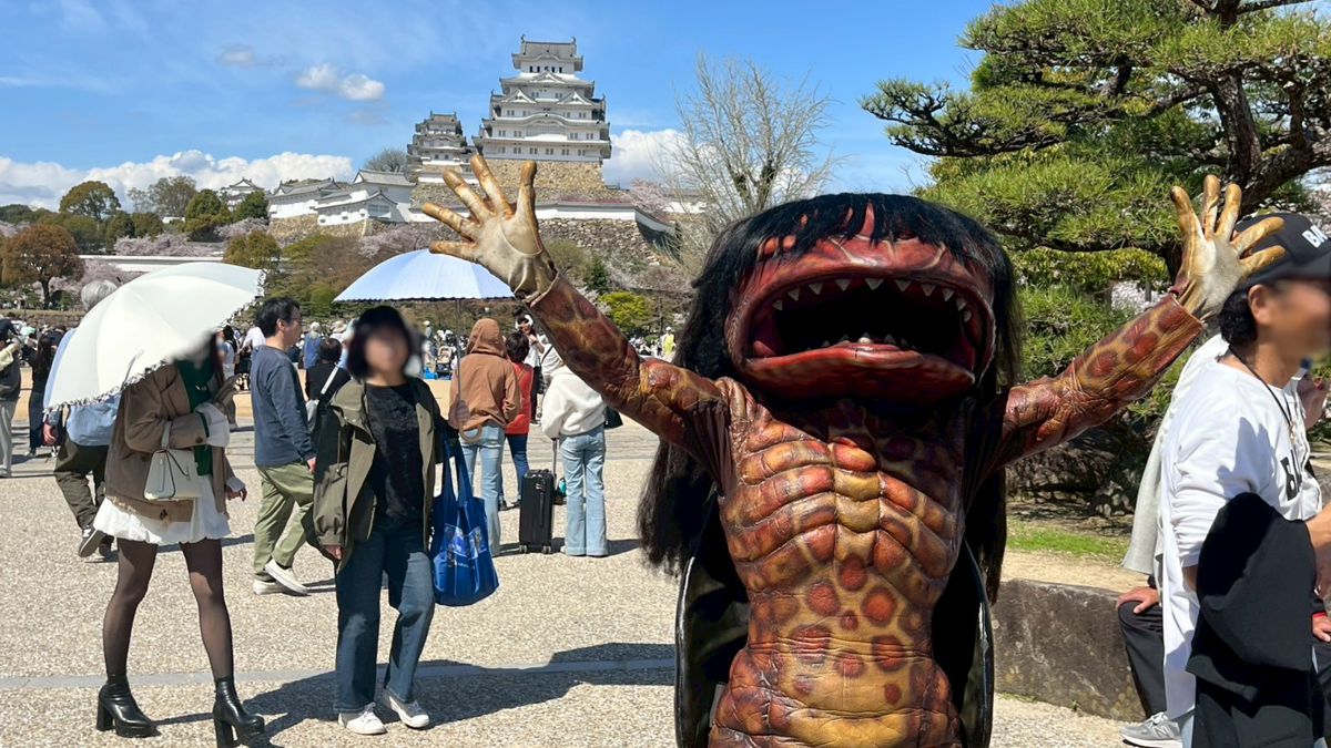 福崎町、河童の「ガジロウ」世界遺産・姫路城で「お偉方」に捕まる！？兵庫県知事に偶然出逢うの巻