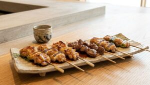 姫路・紺屋町に「炭火焼鳥 ミズキ」が5月オープン。「吉兆」と、作家物の器で楽しむ至福の時間