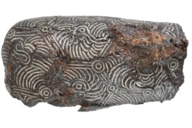 兵庫県内唯一の文様、歴史を刻む。東広畑古墳出土「円頭大刀柄頭」が町指定文化財へ／福崎町