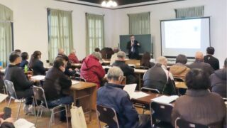 柳田國男の精神を継承する一日。「『故郷七十年』を読もう」講座と高校生による発表会が開催