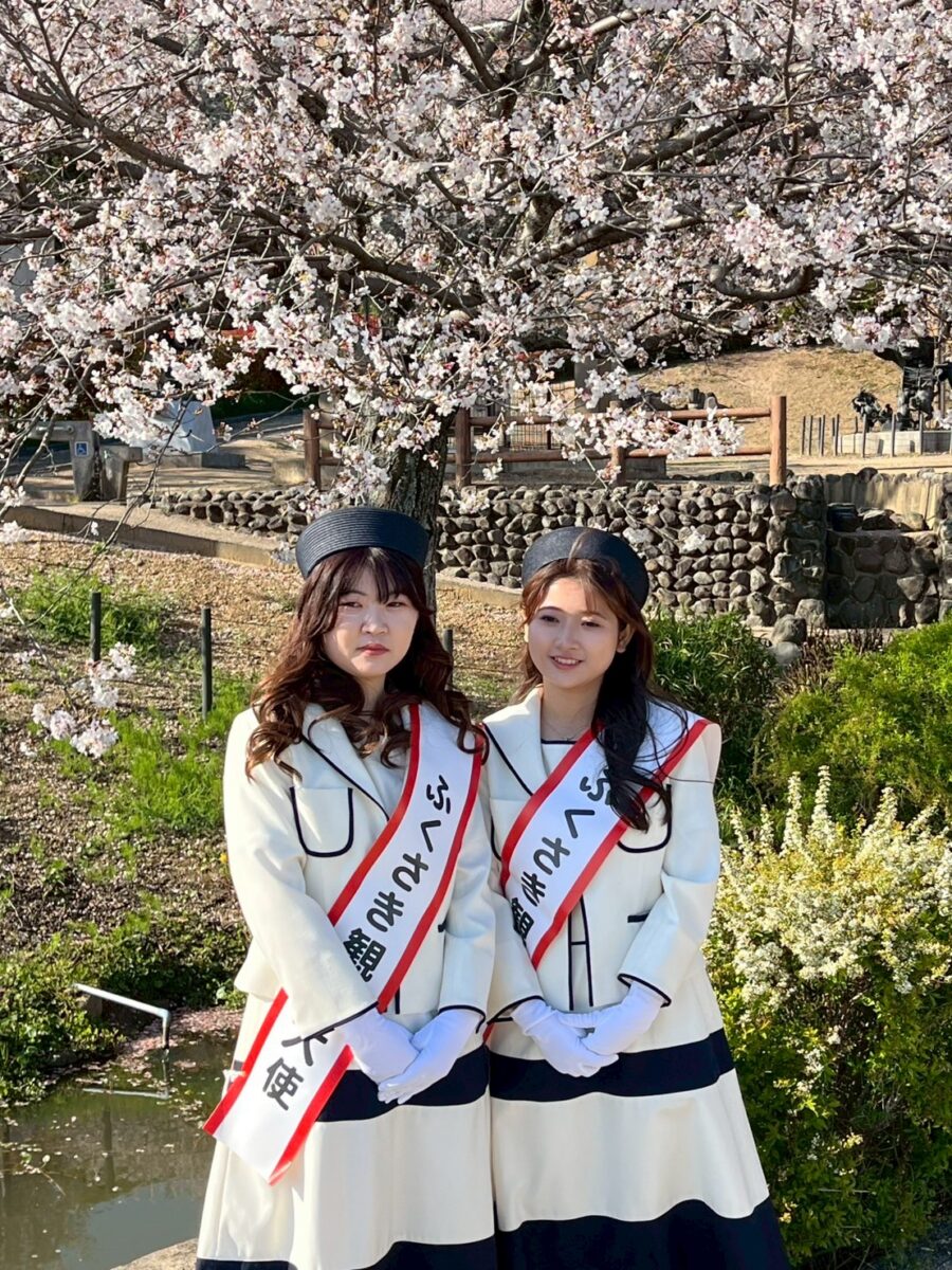 福崎町の魅力を世界へ!第5代観光大使に二人が就任。歴代初の留学生大使も