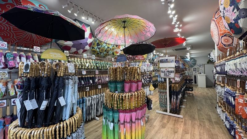 城崎温泉に『北斎グラフィック』新店が4月29日オープン。インバウンド好調の観光地から和柄文化を発信│豊岡市