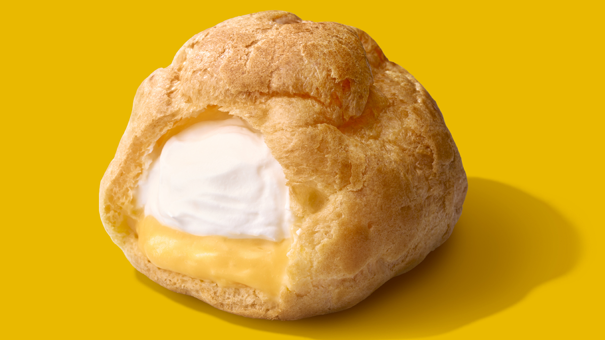 ファミマのシュークリームが進化！ザクほろ・もちむにの“新食感シュー