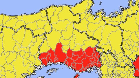 【台風6号】播磨中部に現れた「河童の結界」！？兵庫県南部が真っ赤に染まる中、線を引いたように注意報にとどまる奇跡