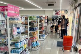 【お祭り】セブンイレブンのスムージー半額デー、大熱狂の翌日の棚は空っぽに／福崎町
