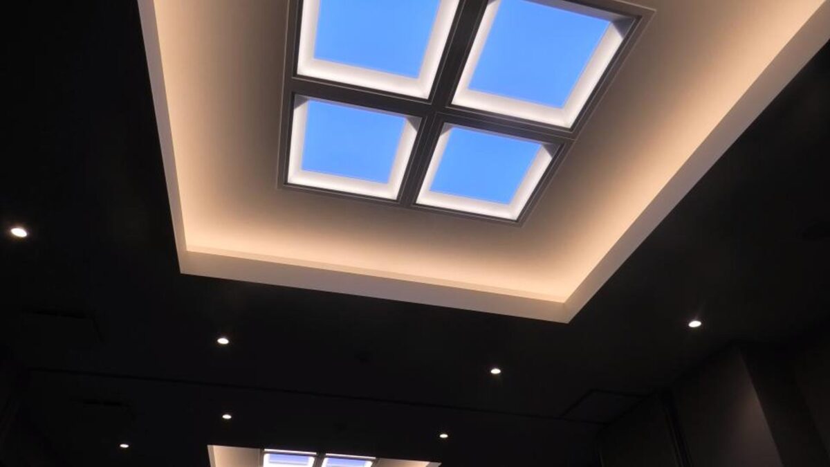 【福崎町】工場の中に青空!?福伸電機の最新「7号棟」に潜入!次世代EV事業の生産ラインを構築、地域の新規雇用創出へ