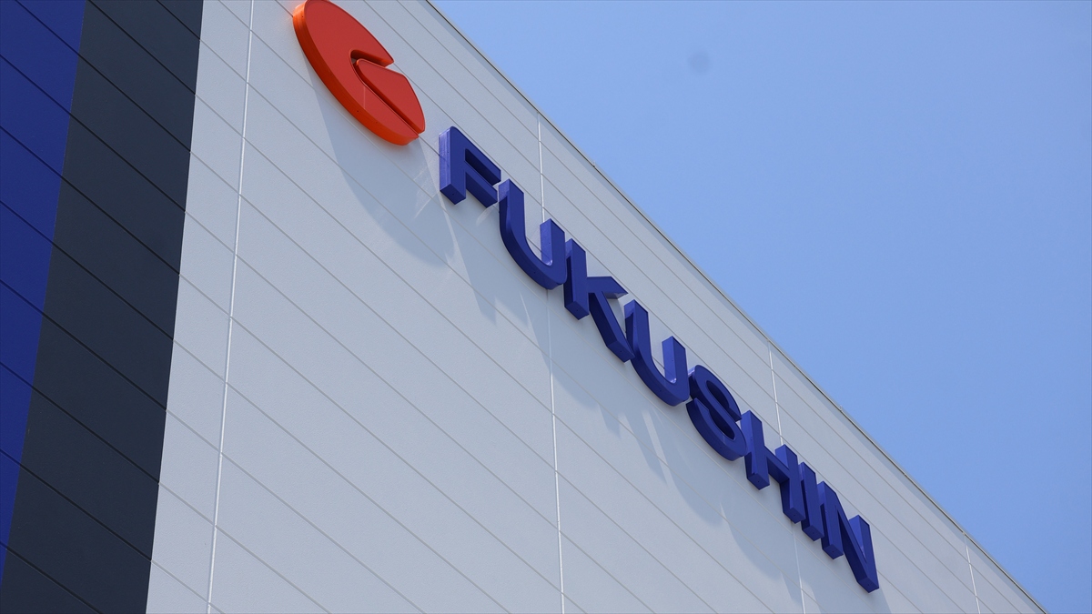 【福崎町】工場の中に青空!?福伸電機の最新「7号棟」に潜入!次世代EV事業の生産ラインを構築、地域の新規雇用創出へ