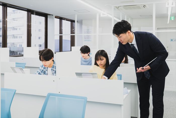 イーオンホールディングス、「atama+塾 姫路校」を開校。AI活用の個別最適学習を姫路エリアへ